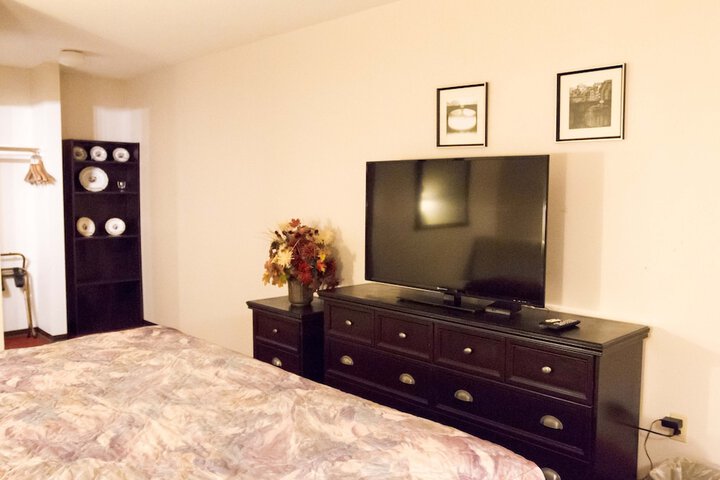 Room 36 of 80