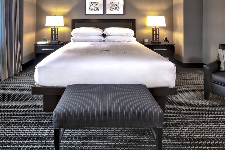 Lord Baltimore Hotel