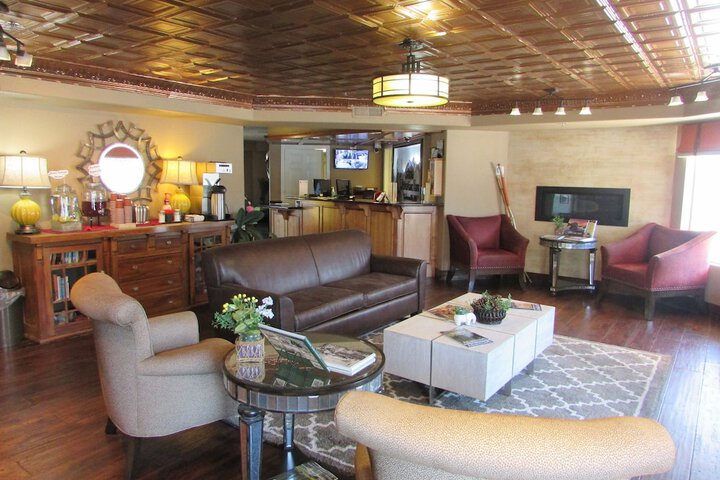 Hotel Interior 6 of 51