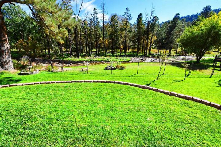 Rivers Edge Cabin