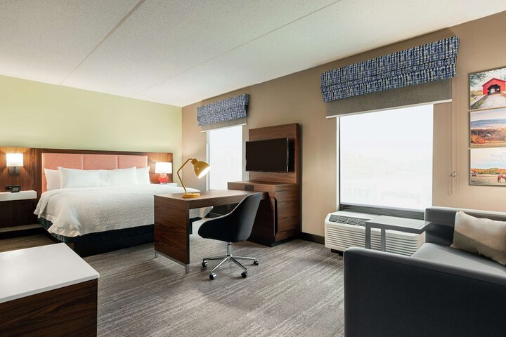 Room 25 of 44