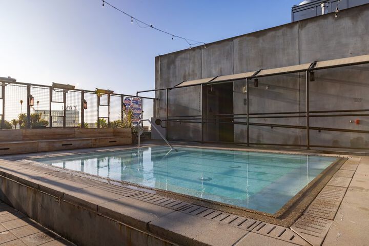 Pool 8 of 102