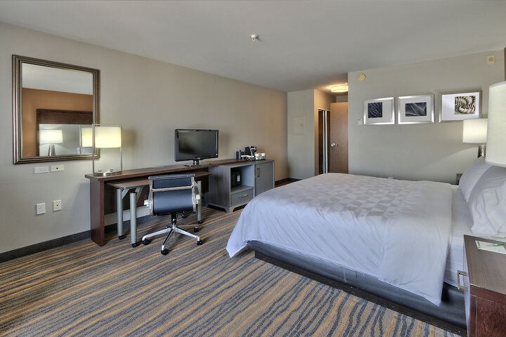 Room 26 of 47