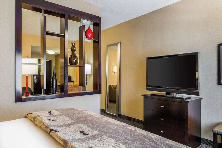 Room 21 of 37
