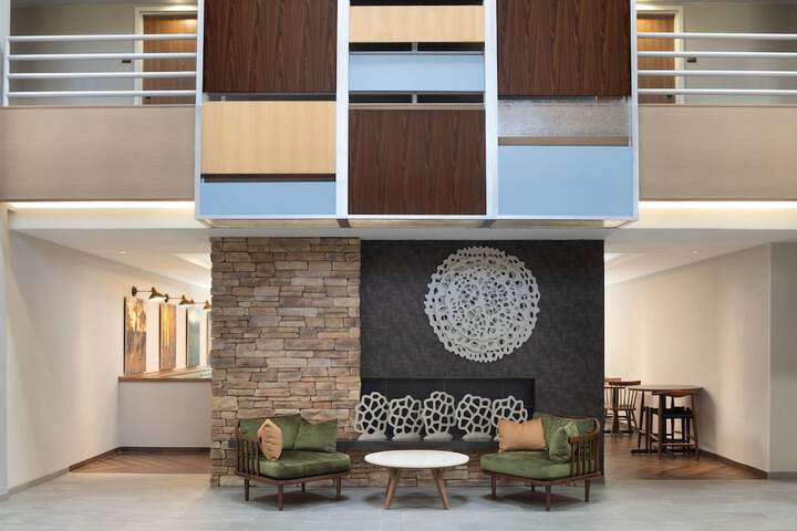 Hotel Interior 11 of 24