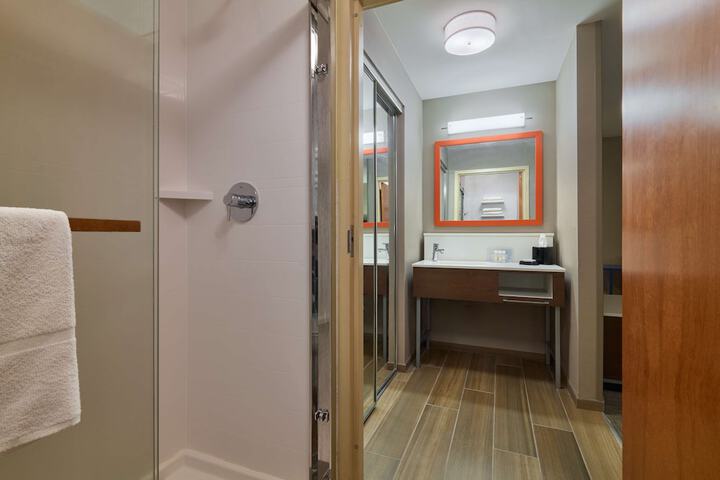 Room 13 of 41