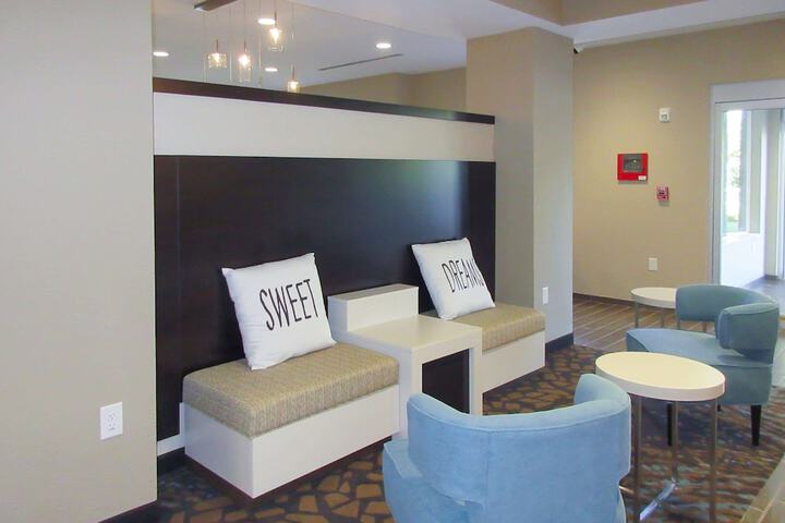 Hotel Interior 5 of 35