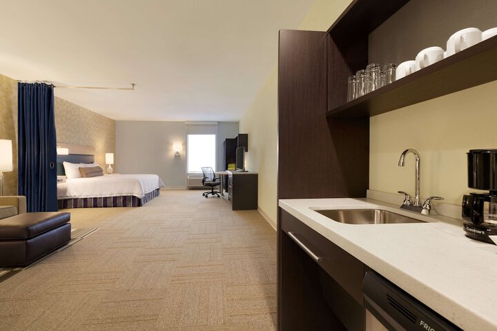 Room 11 of 22