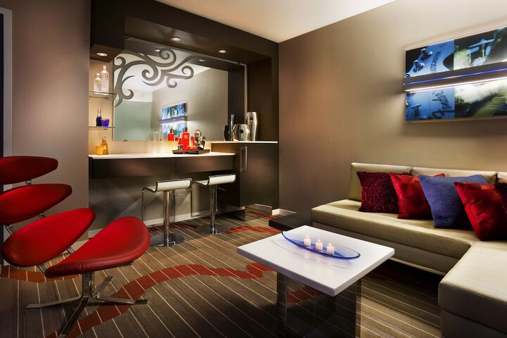Room 13 of 50