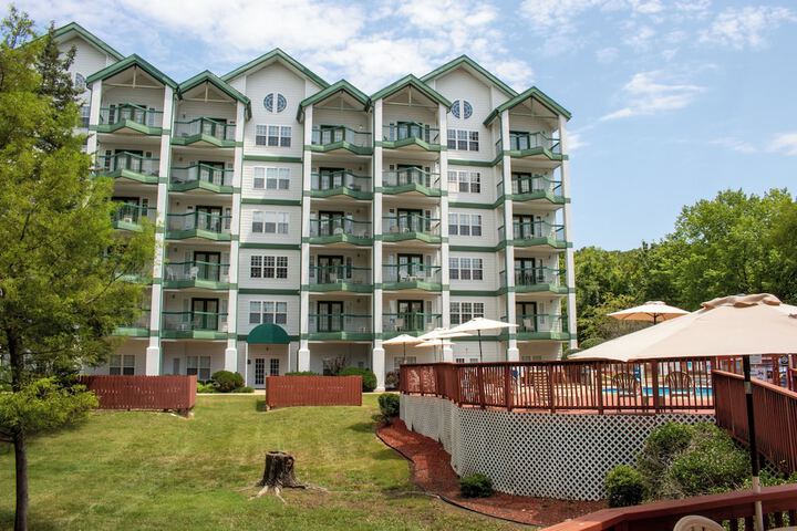 Hotel 2 of 66