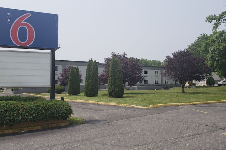 Motel 6 Tinton Falls NJ – Neptune