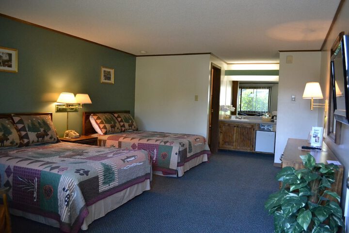 Room 12 of 34