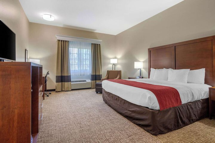 Room 32 of 51