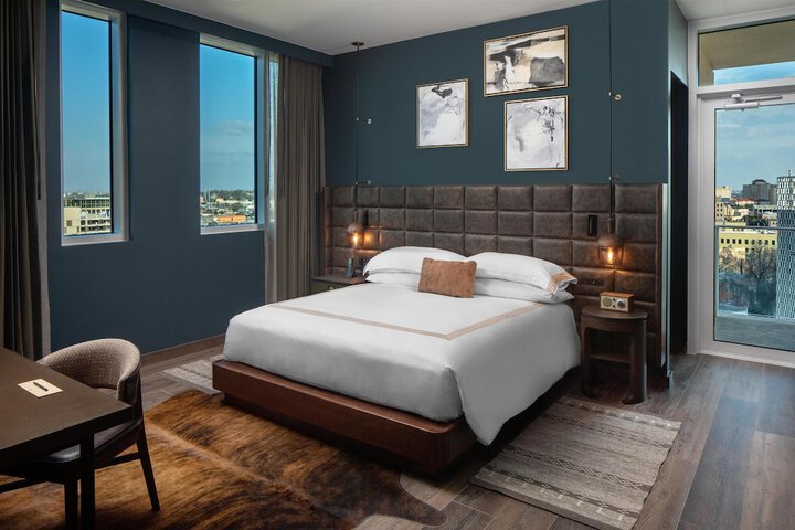 Thompson San Antonio - Riverwalk by Hyatt