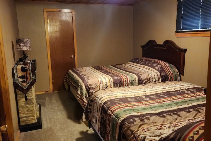 Eagle Nest Fly Shack and Lodge