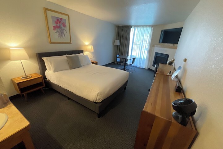 Firelite Lodge