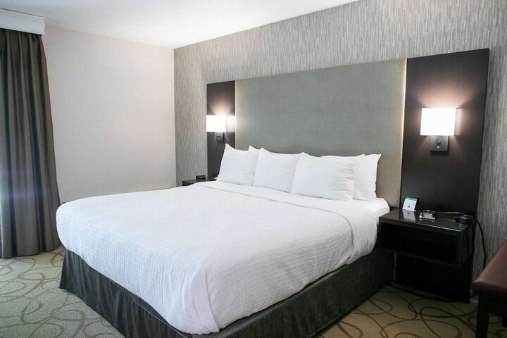 Room 19 of 36