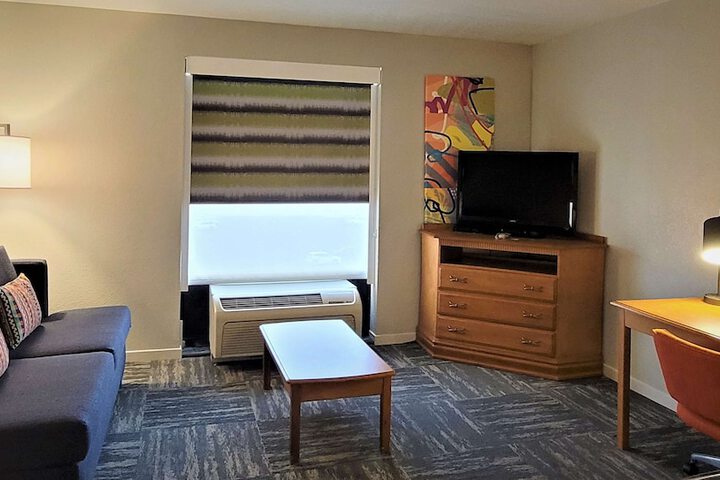 Room 11 of 31