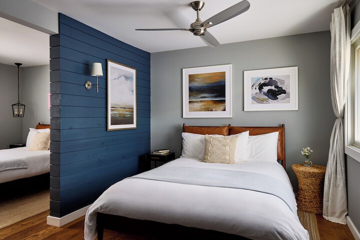 Room 22 of 34