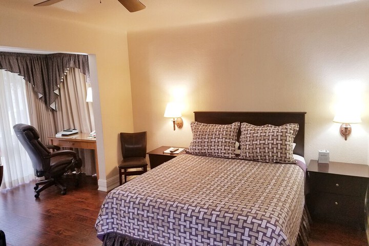 Los Gatos Garden Inn Hotel