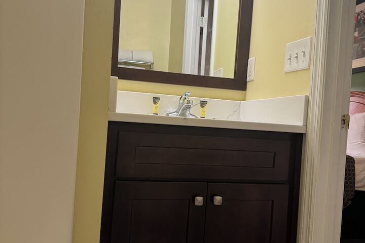 Room 8 of 14