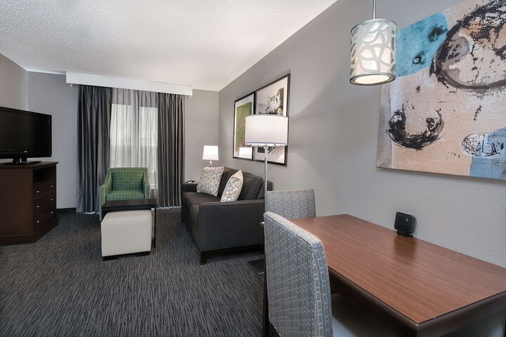 Room 13 of 24