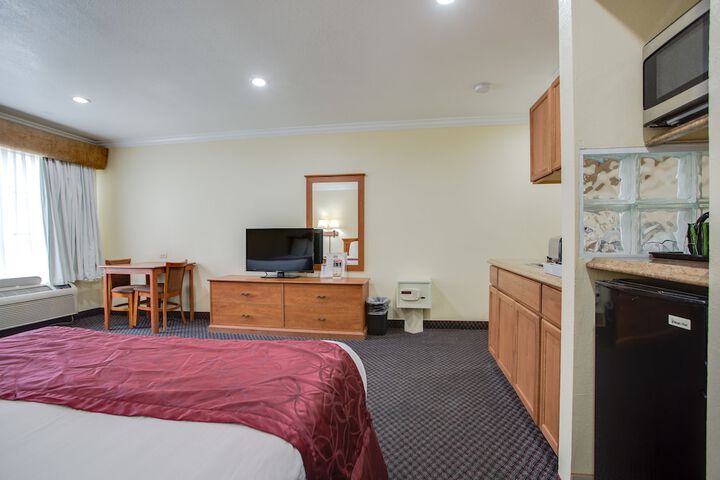Room 15 of 43