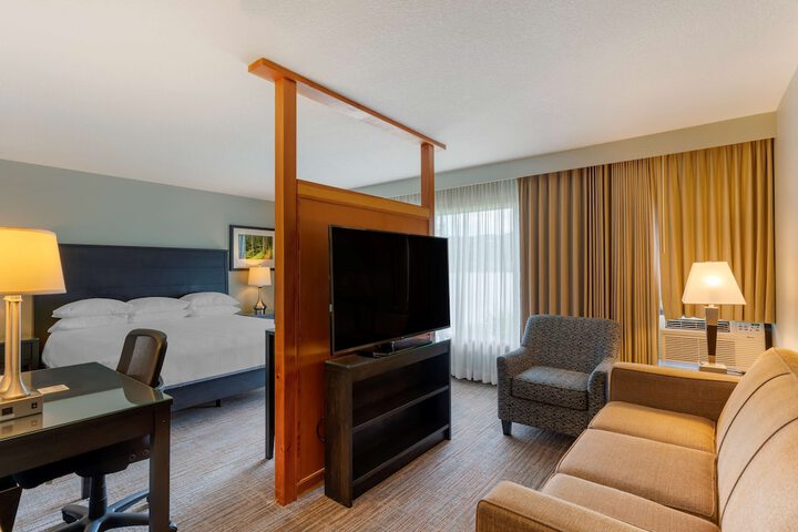 Room 30 of 131