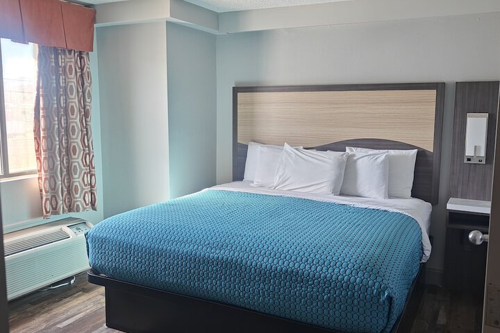 Room 21 of 50