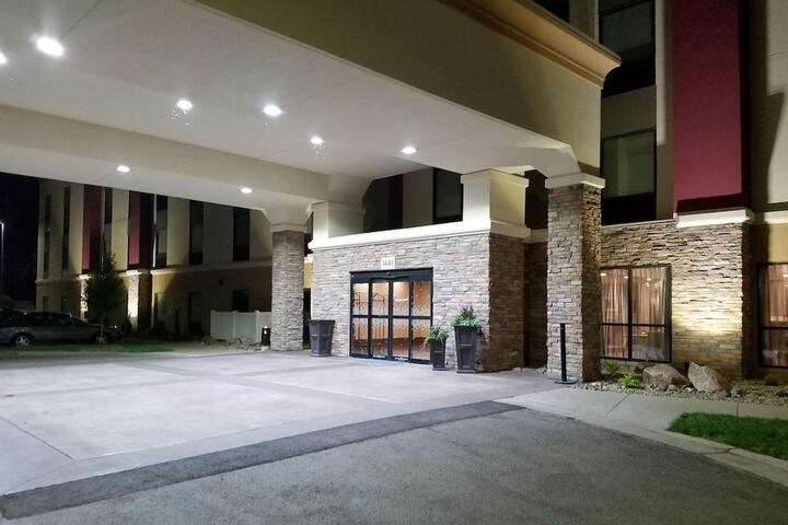 Hampton Inn Bismarck
