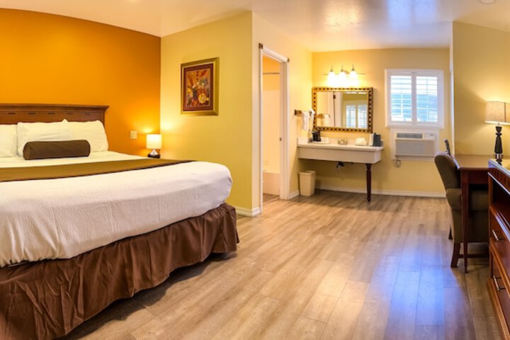 Room 12 of 56