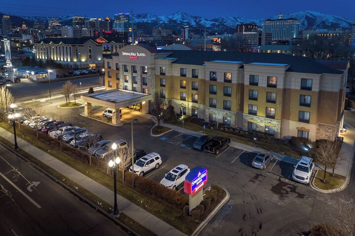 Hotel 2 of 21
