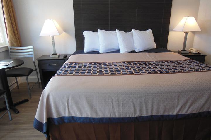Room 20 of 42