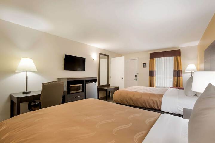 Room 21 of 35
