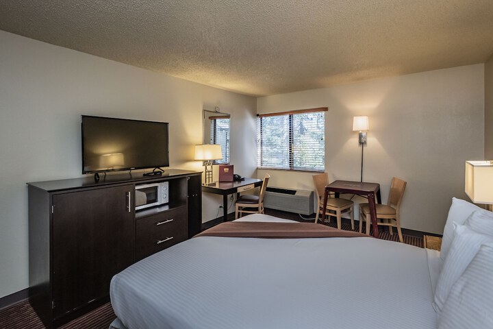 Room 35 of 41
