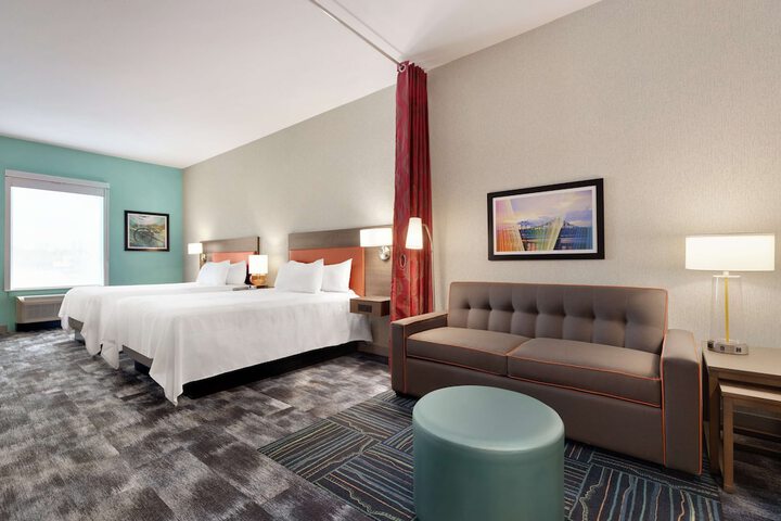 Room 21 of 37