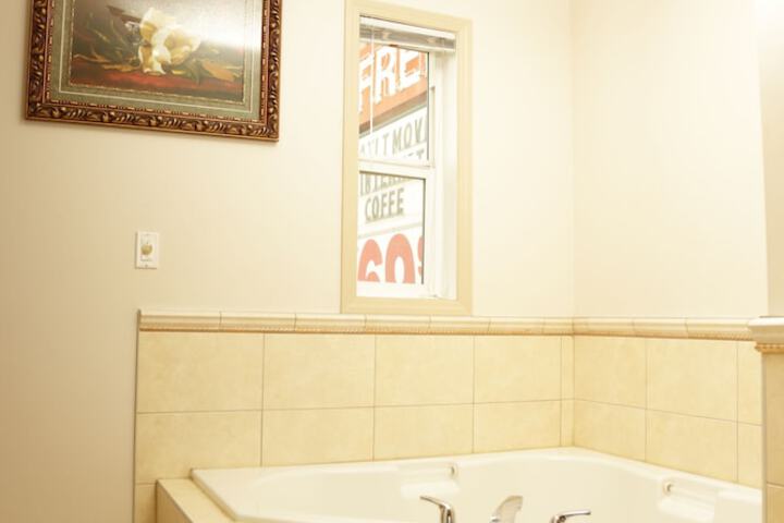 Room 13 of 21