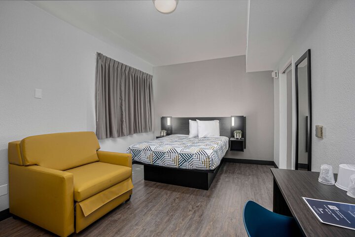 Room 37 of 44