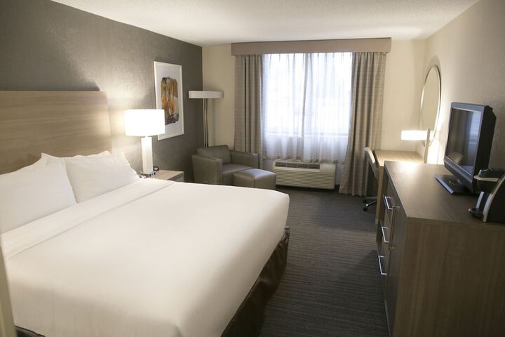 Room 40 of 89