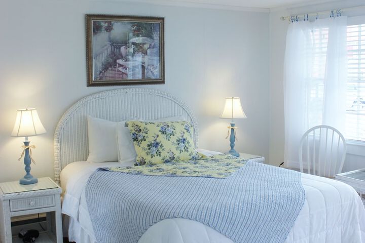 Room 17 of 44