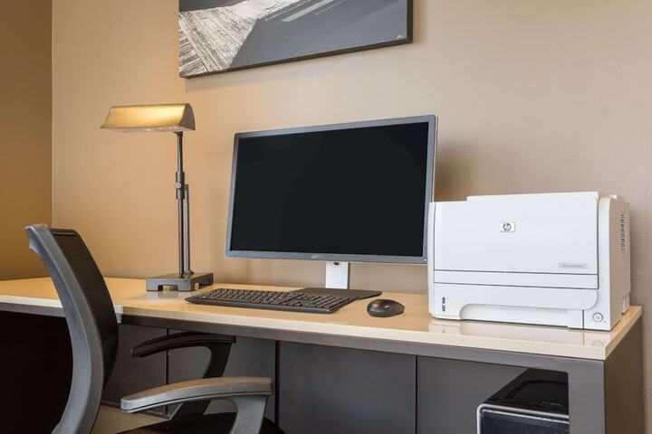 Business Center 16 of 16
