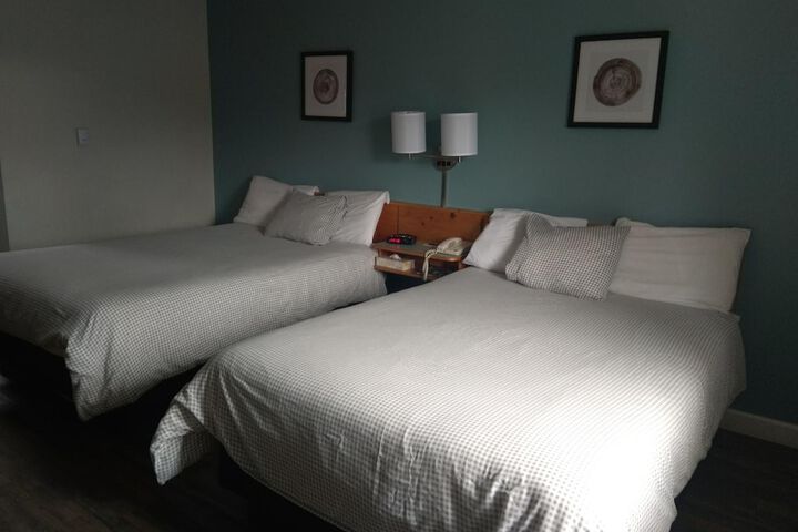 Room 17 of 26
