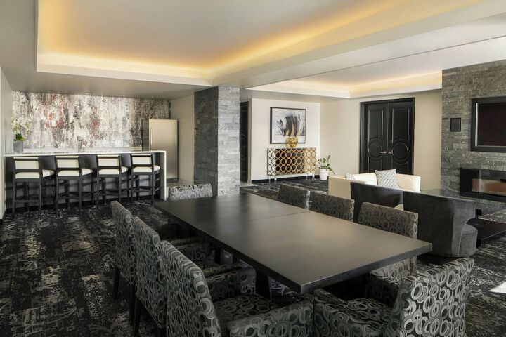 The Davenport Grand Autograph Collection