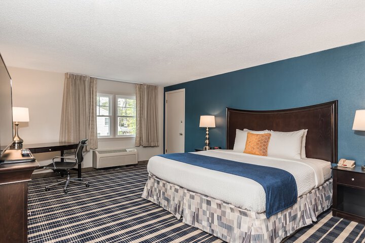 Rockport Inn & Suites