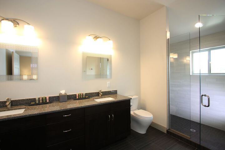 Room 11 of 21
