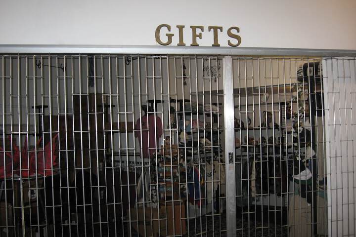 Gift Shop 26 of 30