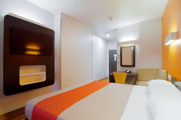 Room 16 of 29