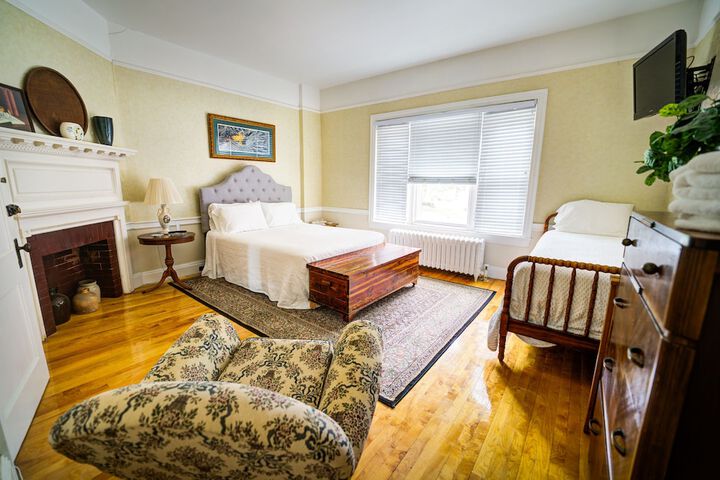 Room 16 of 31