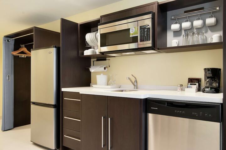 Home2 Suites by Hilton Fort St. John