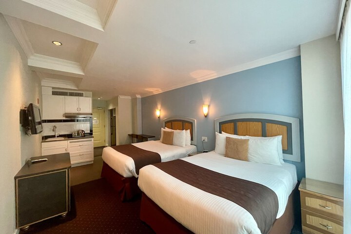 Room 43 of 58